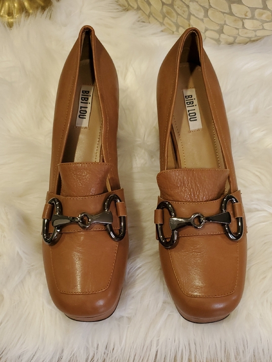 Bibilou Shoes - Anthropologie Bibi Lou Women's Tan Leather Platform Loafers with Metal Bit